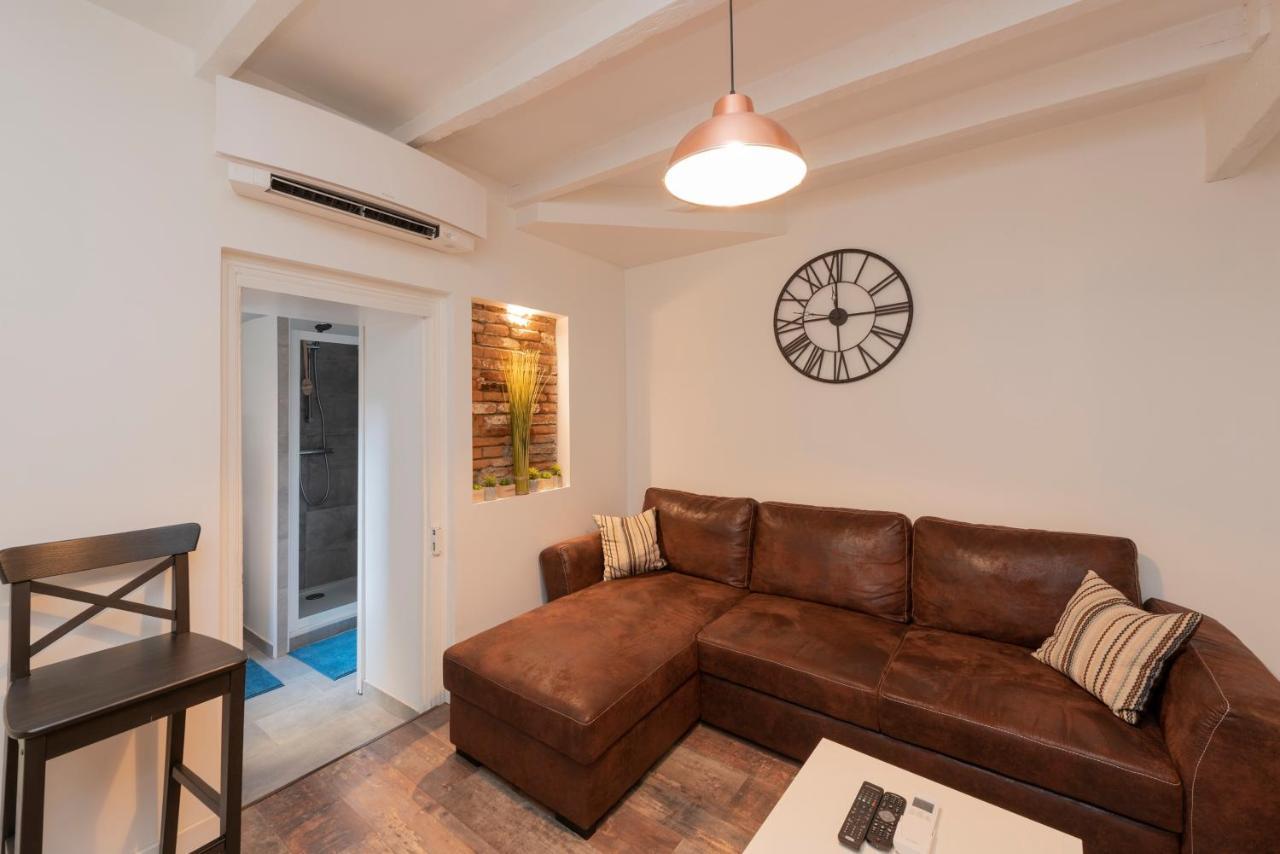 Apartamento L'aubuisson - Climatise Avec Terrasse Privee *