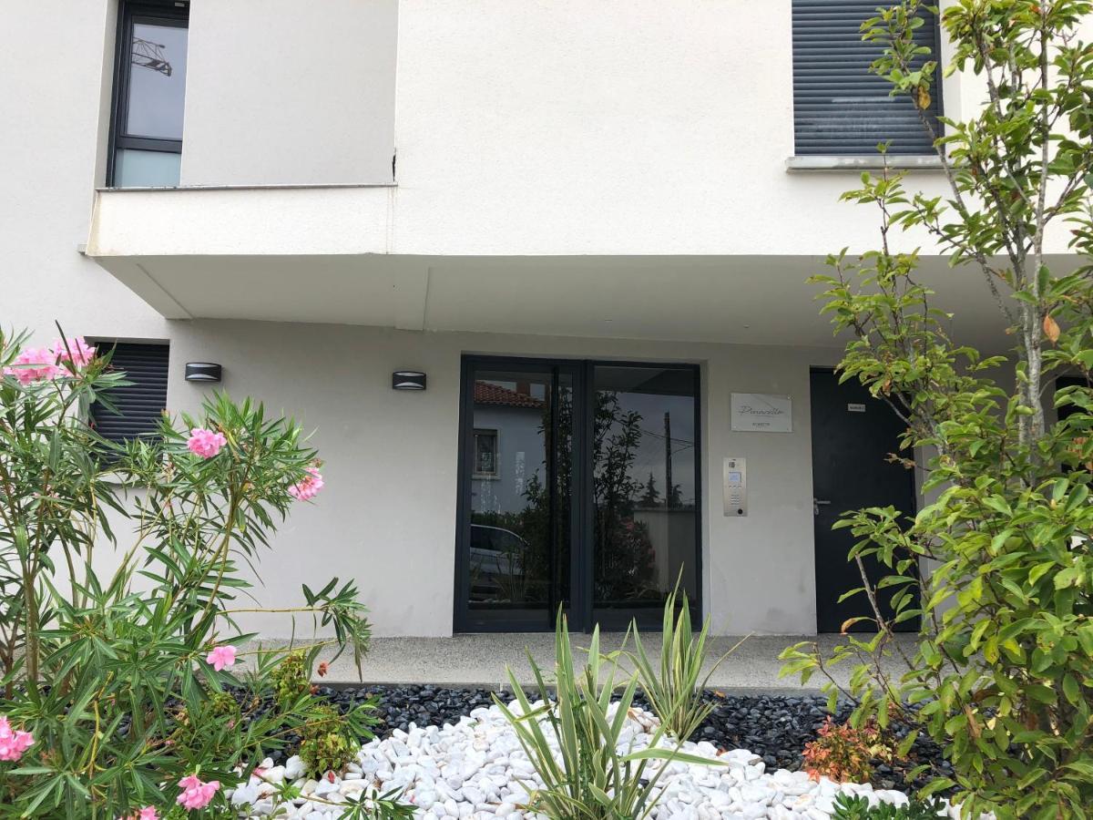 La Roseraie Toulousaine Avec Parking Prive
