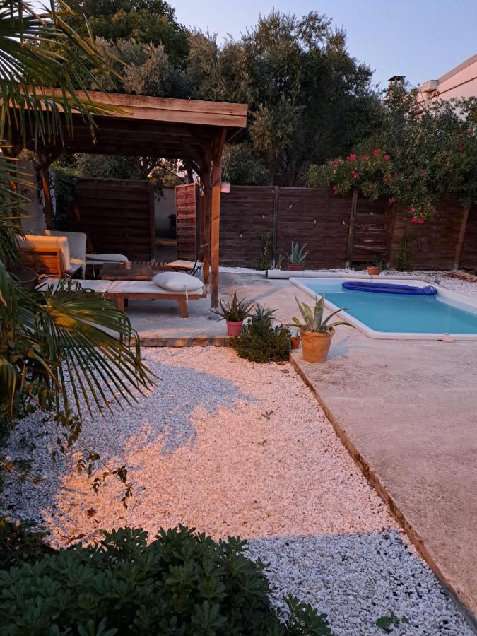 Appartement Proche Gare Jardin Et Piscine.