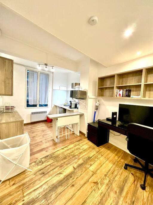 Quartier Prise Des Carmes Apartamento
