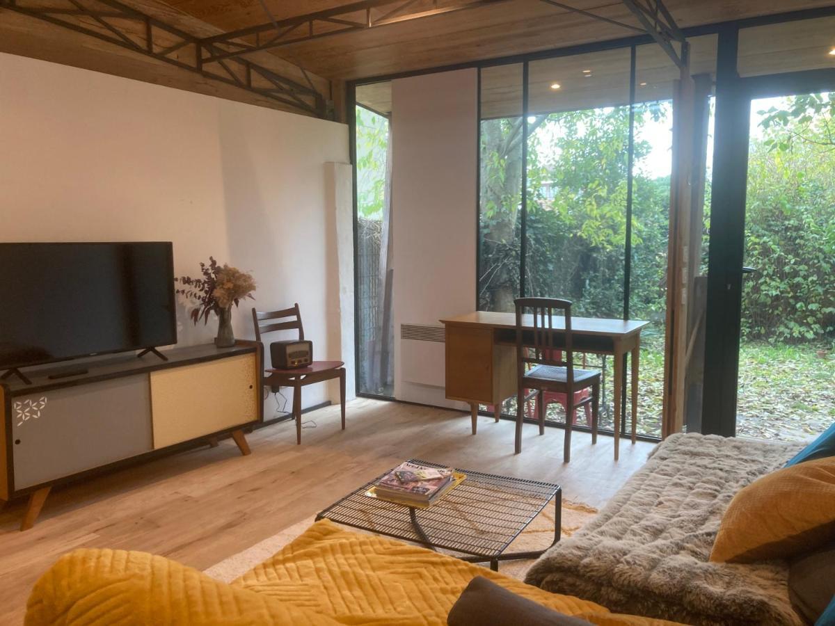 Un Jardin En * Toulouse