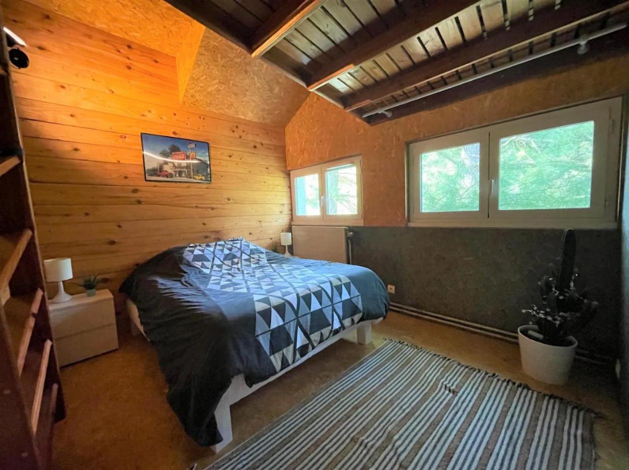 Logement A Dans Un Ecrin De Verdure Maison d'hôtes