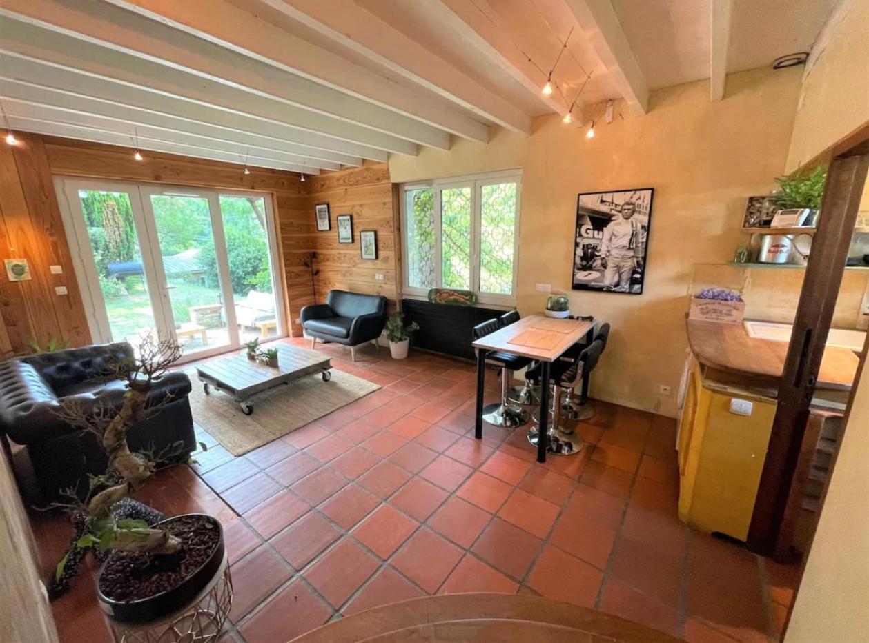 Maison d'hôtes Logement A Dans Un Ecrin De Verdure