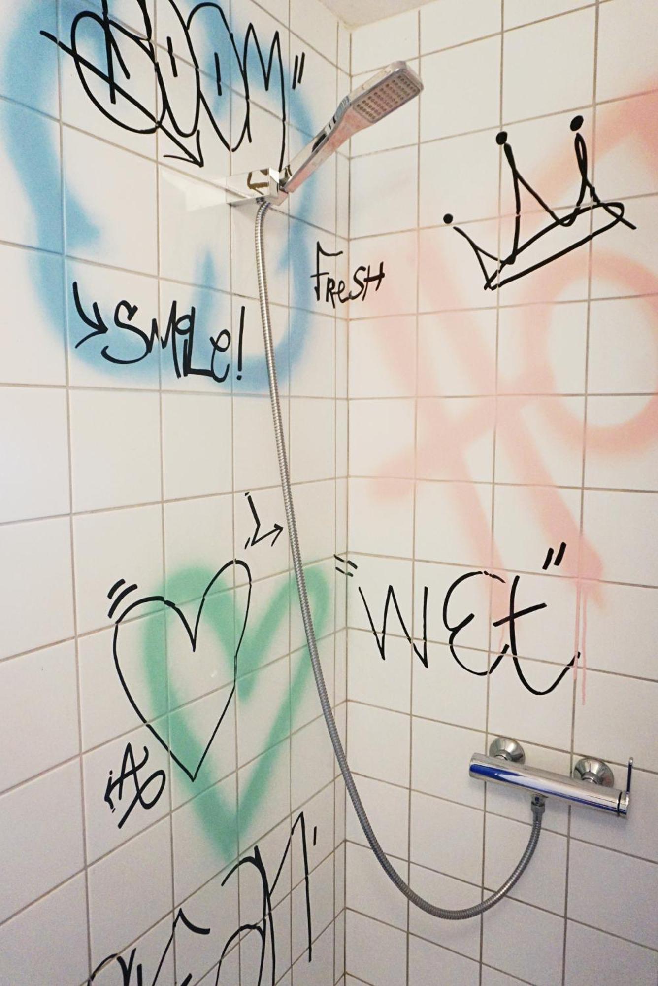 Habitación en casa particular La Ninetiesroom - Atypique Avec Salle De Bain Et Wc Prives - Tv Wifi Console Jeux - Parking Gratuit *