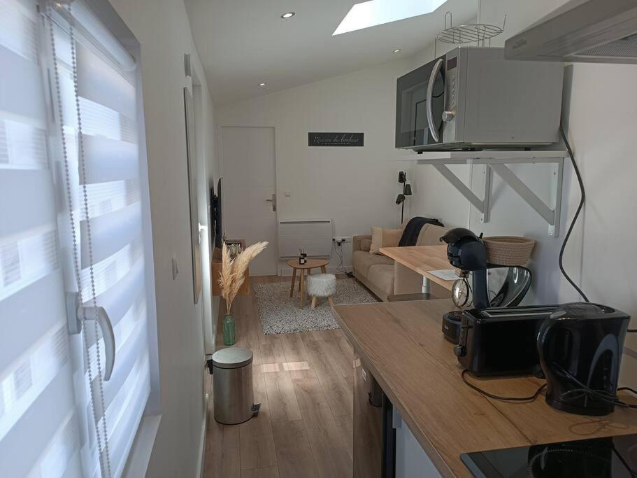 Appartement Superbe T2 Au Coeur De Lalande+parking Prive *