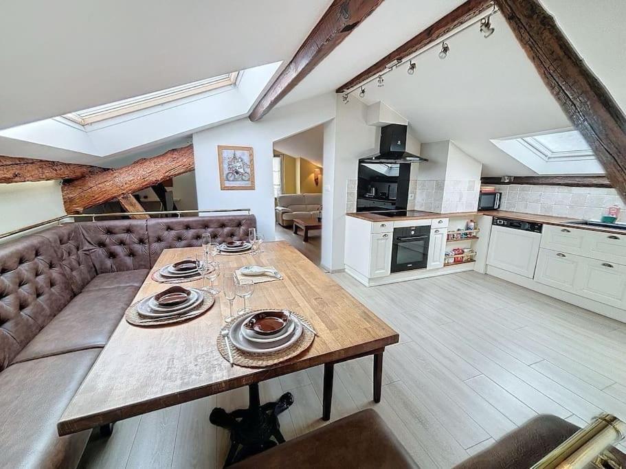 Le Des Carmes - T4 Hypercentre Apartamento