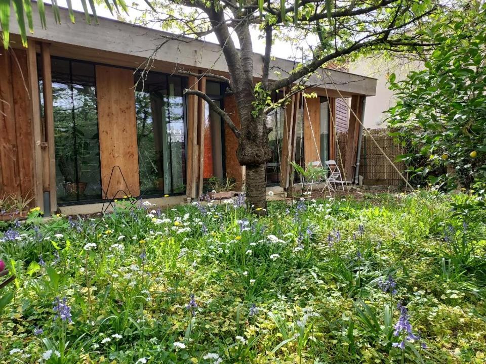 Un Jardin En Apartment