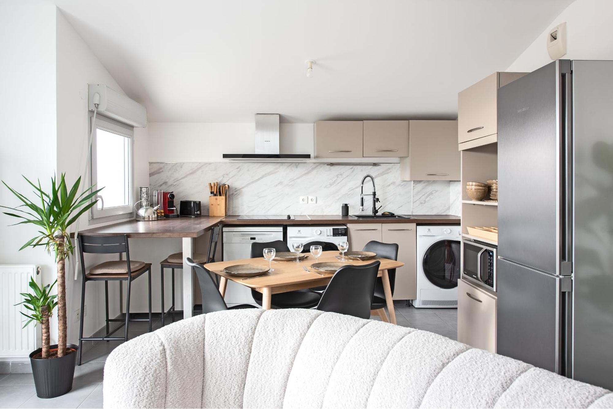 Spacieux T4 Proche Centre-ville, Clim Et Parking Appartement *