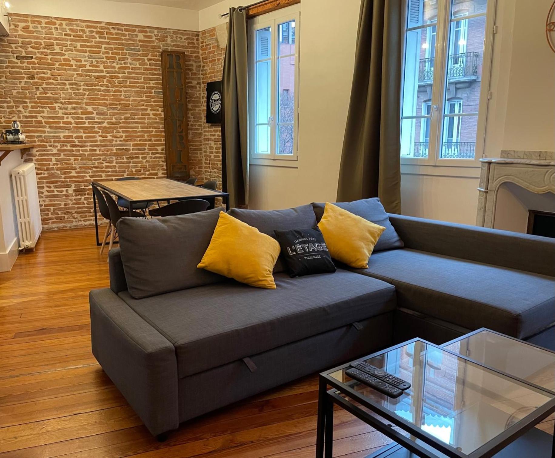 L'etage, Hypercentre Toulousain, Climatise Apartamento *