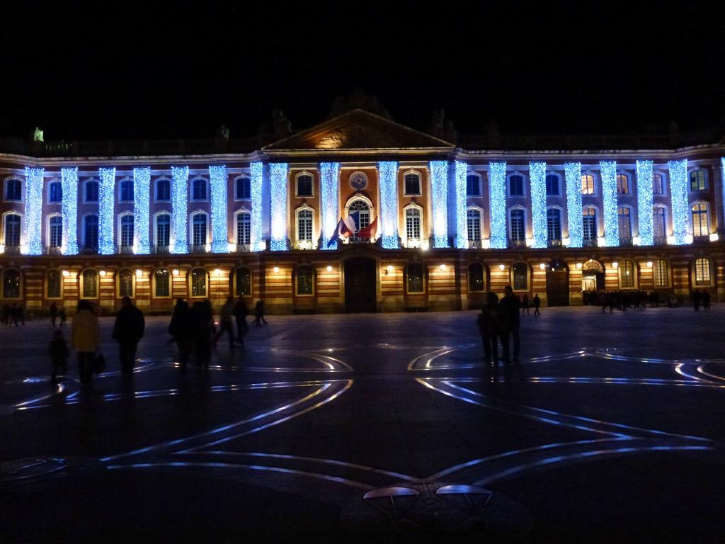Hotel Ours Blanc - Victor Hugo 2* Toulouse