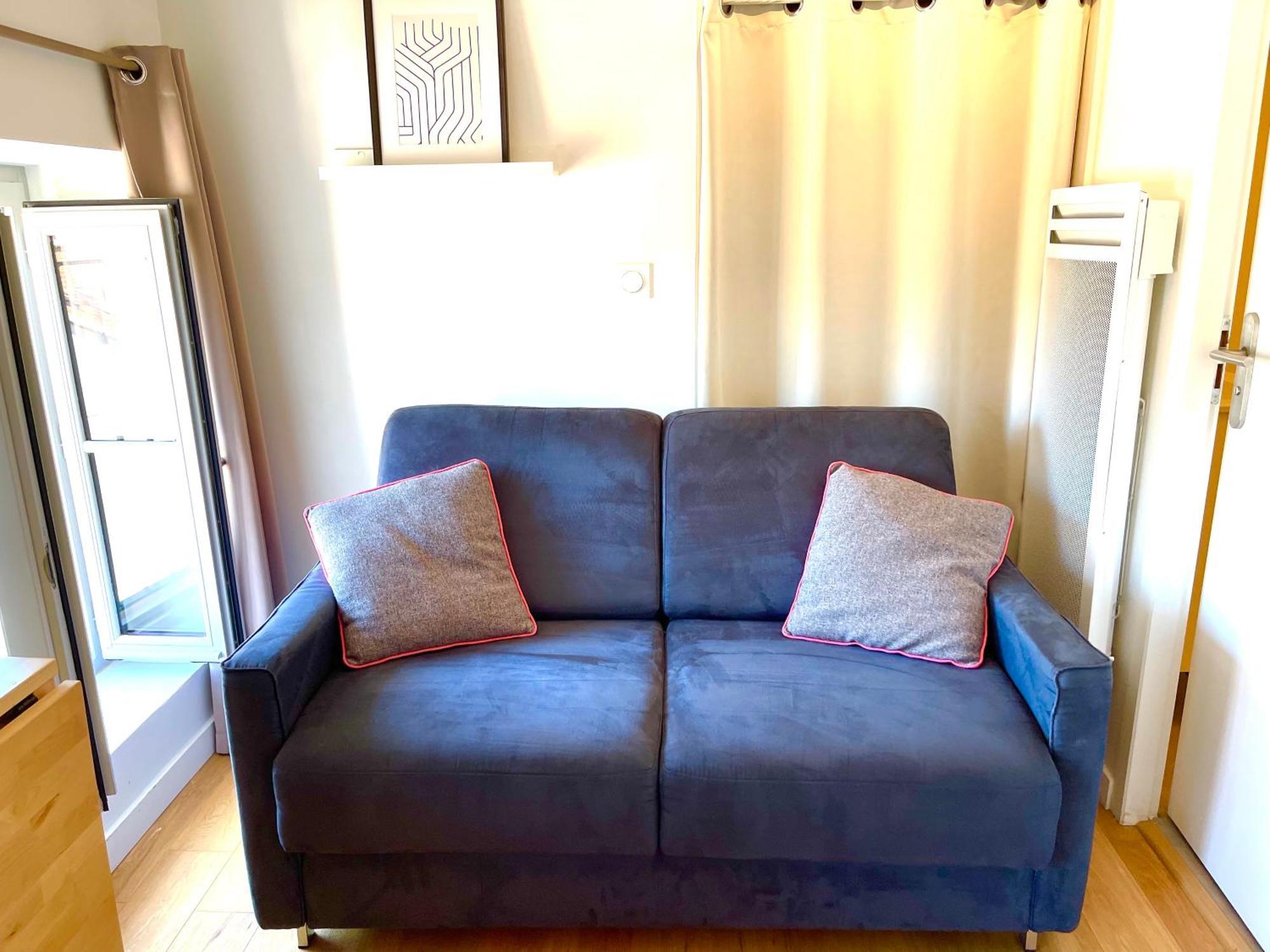 Neuf! Studio Lumineux, Gare A 200m! Appartement *
