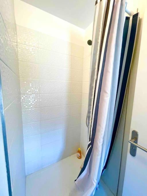 Appartement Neuf! Studio Lumineux, Gare A 200m! Toulouse
