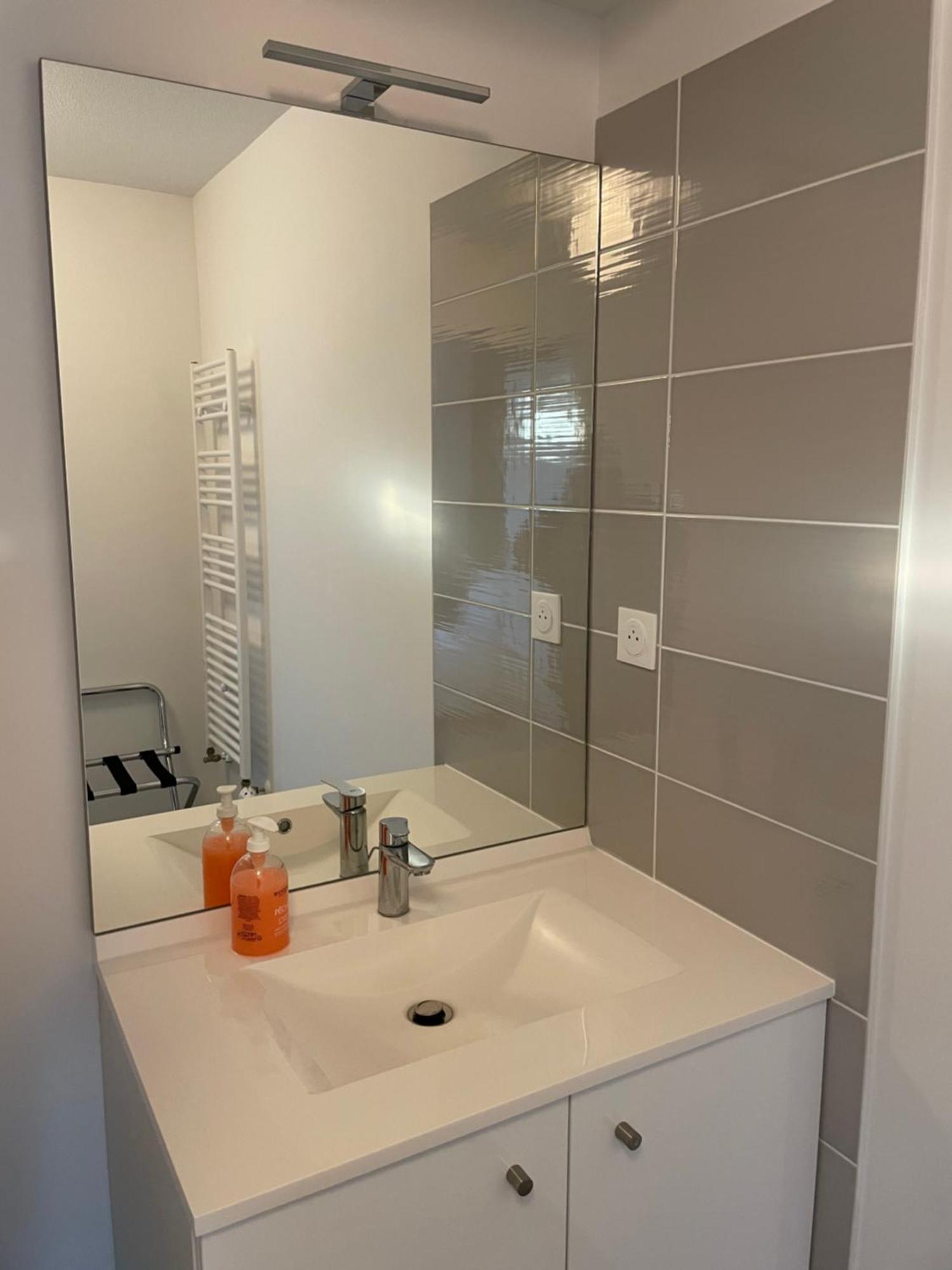Apartment Minimes, Studio Cosy Tout Confort, Wifi, Parking