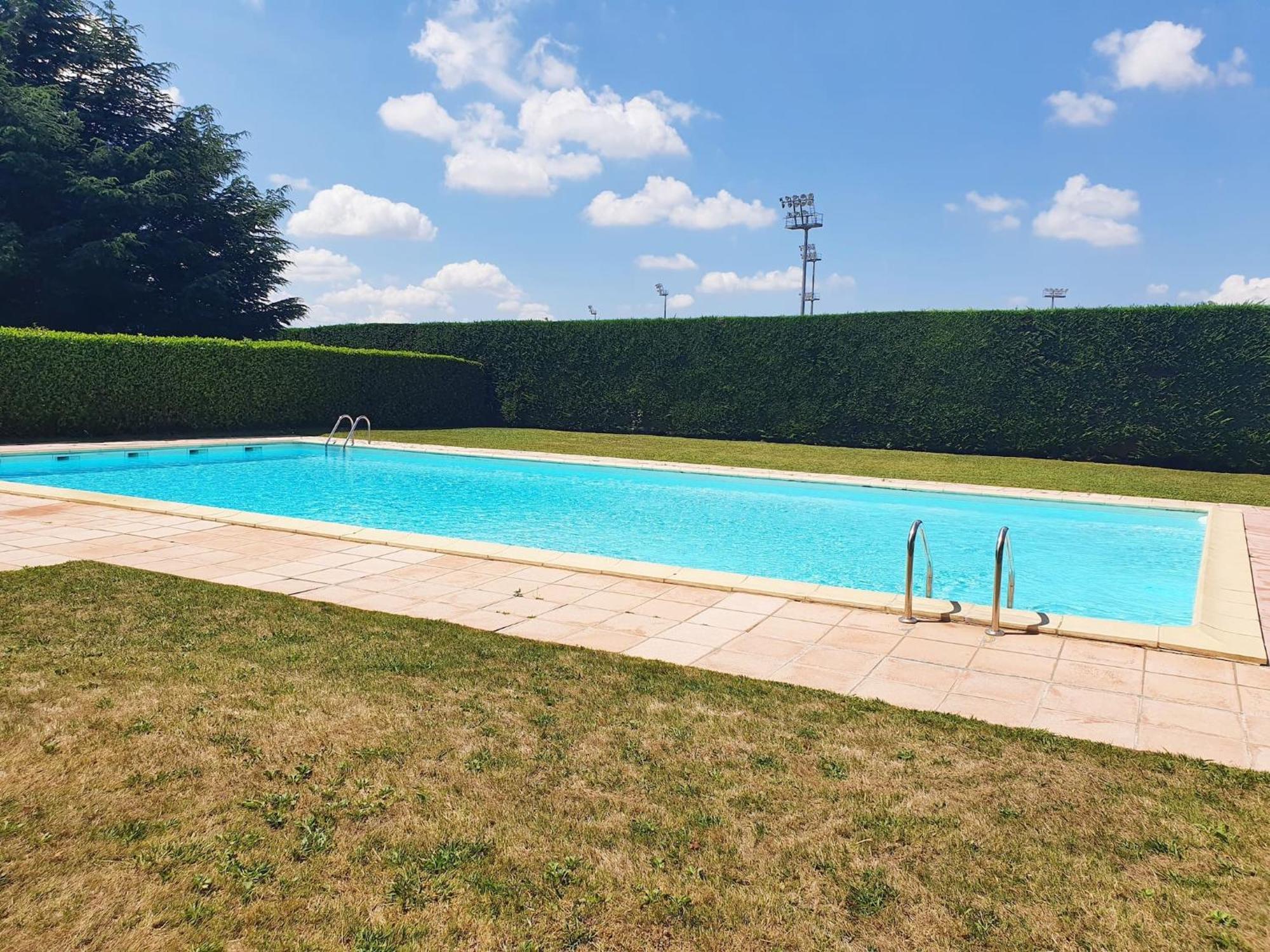 Hippodrome - Piscine - Parking Free - Metro *