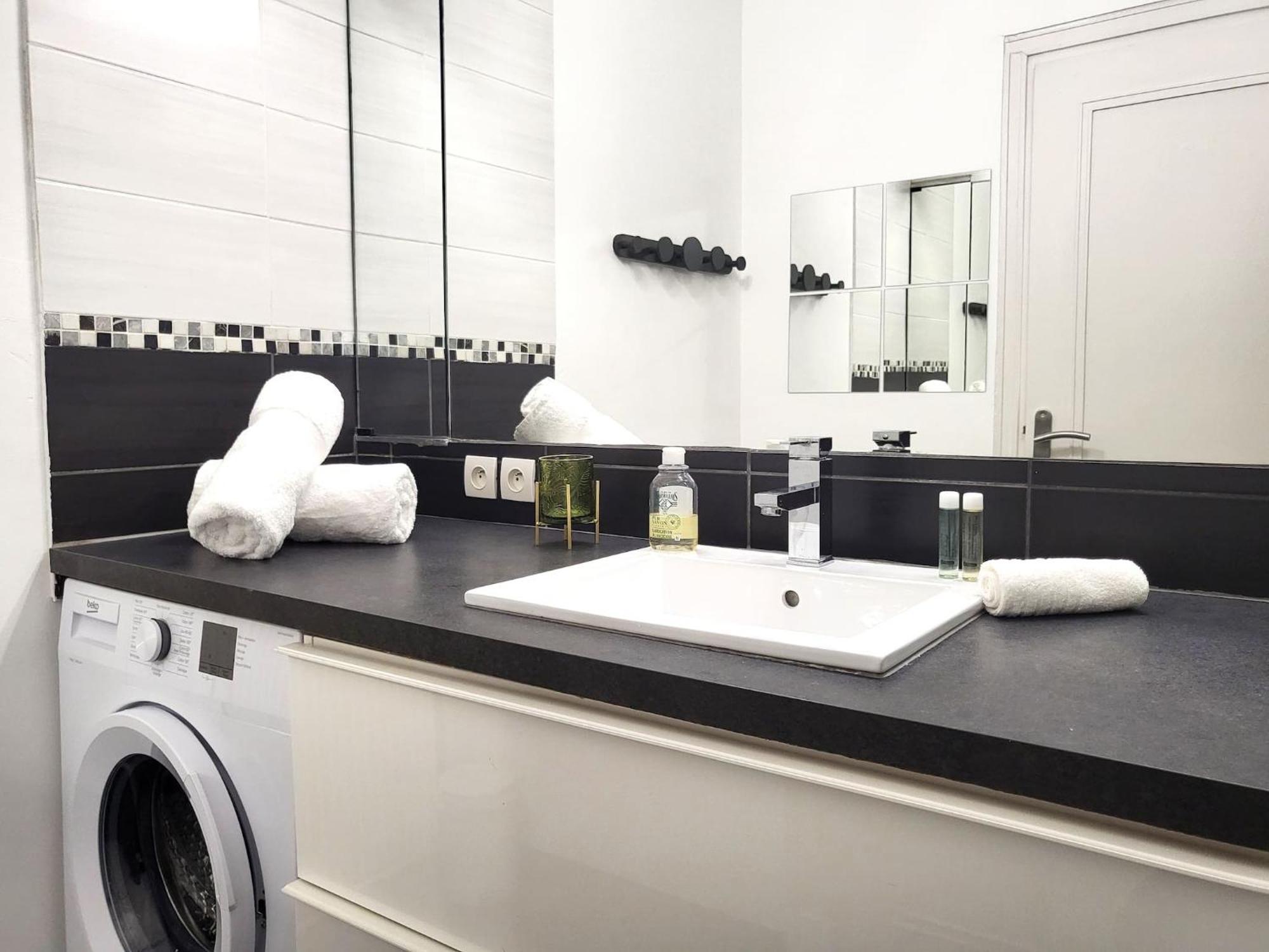 Apartamento Fac 4 - Tram Au Pied L'immeuble- Parking Free