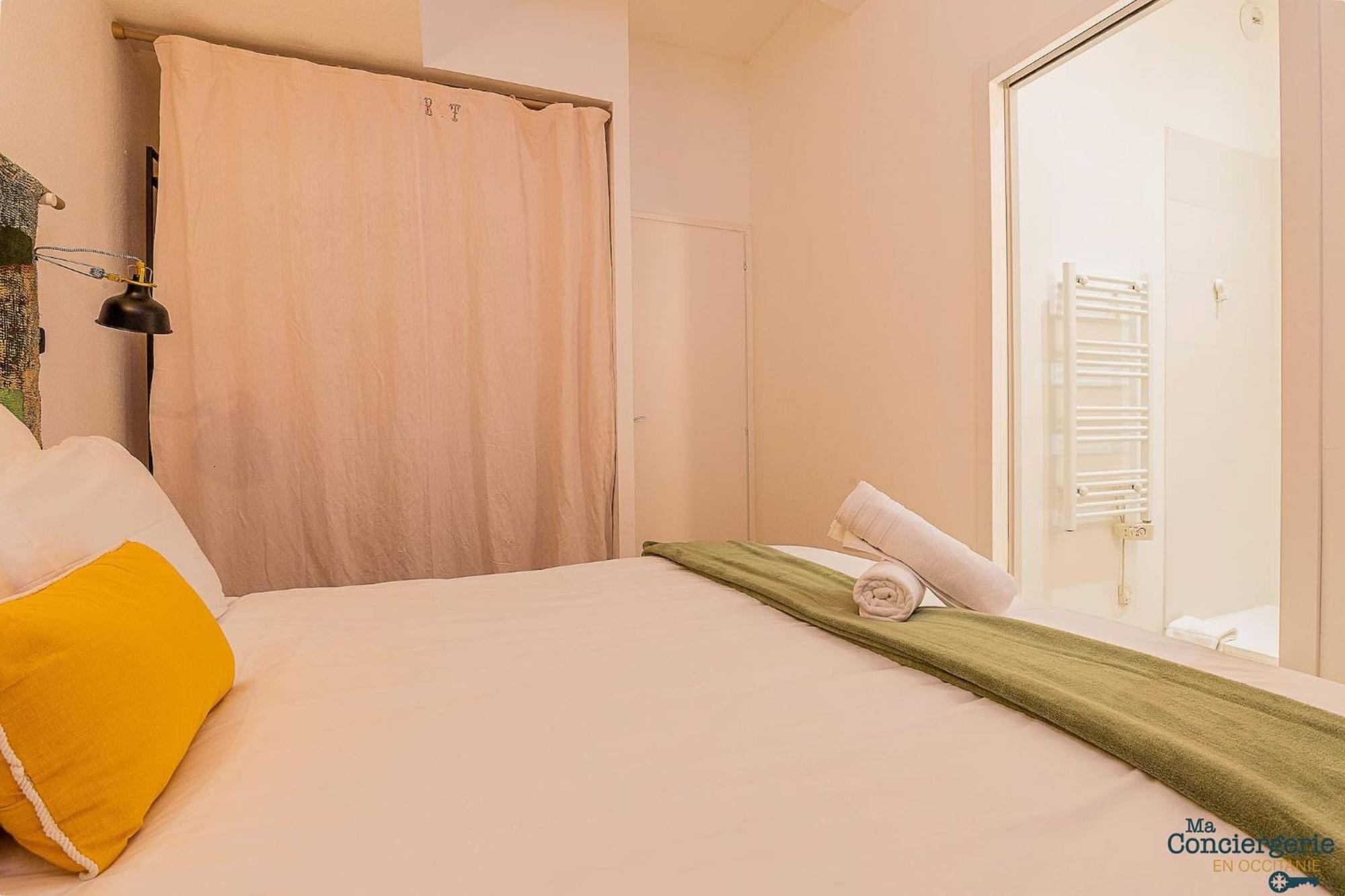 Appartement Artiste - Vue Sur Les Quais De La Garonne - Hypercentre *