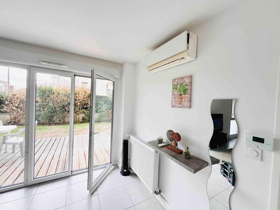 Apartamento La Roseraie Toulousaine Avec Parking Prive *