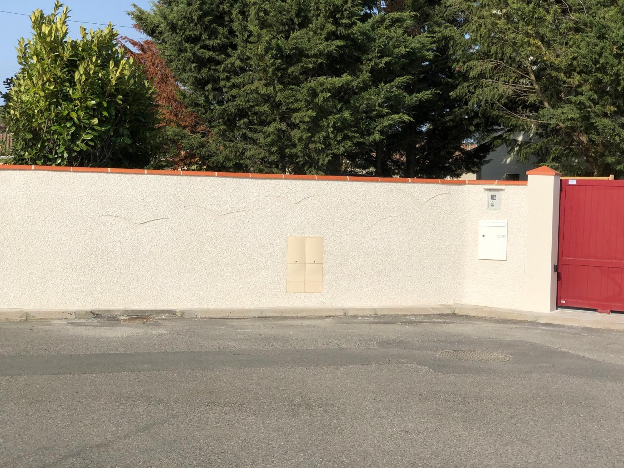 La Libellule 5 2 Sdb 2 Wc Grand Jardin Et Parking Prive Guest house *