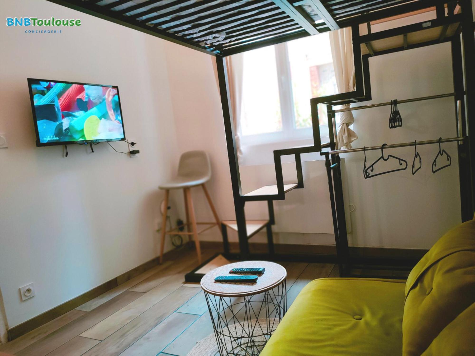 Le Petit Palais Au Calme Proche Metro/tram • Wifi Apartamento