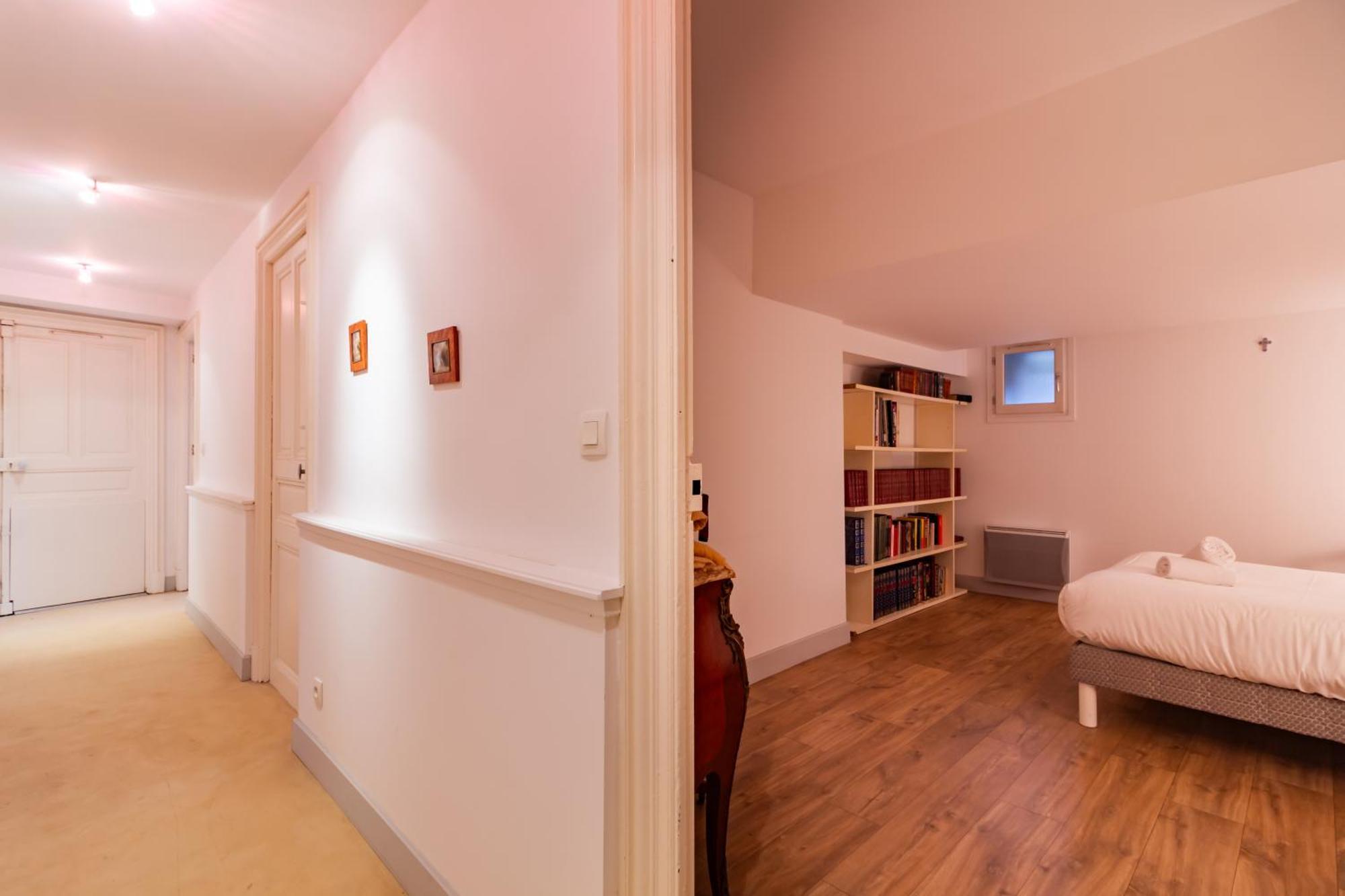 La Petite Conciеrgeriе Du Grand-rond Apartment