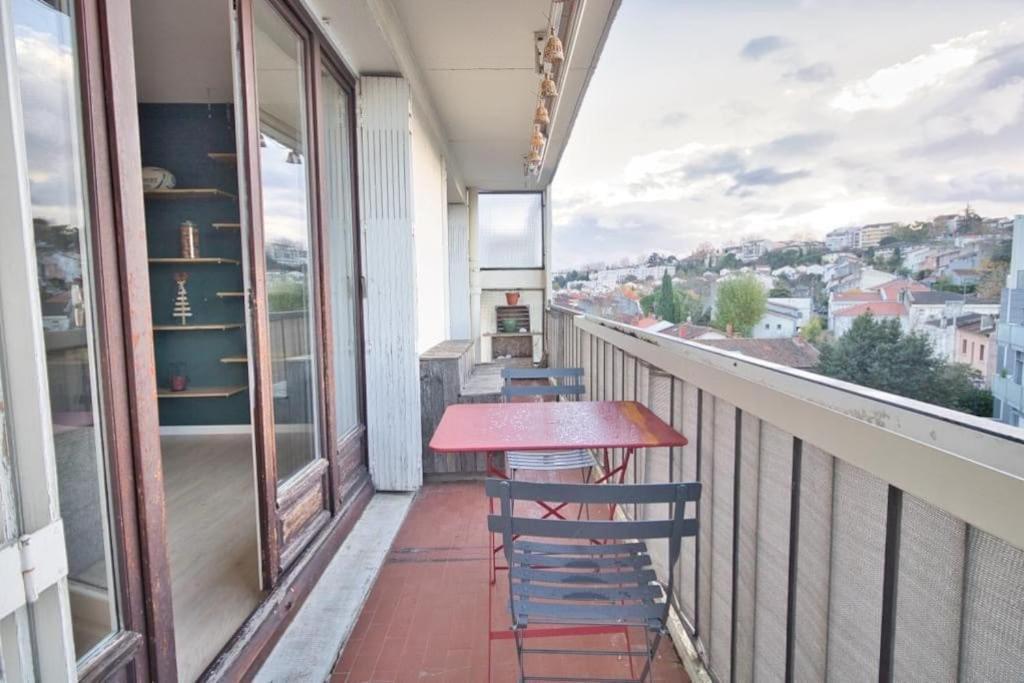 Apartamento *grand T3*lumineux*vue*parking* *