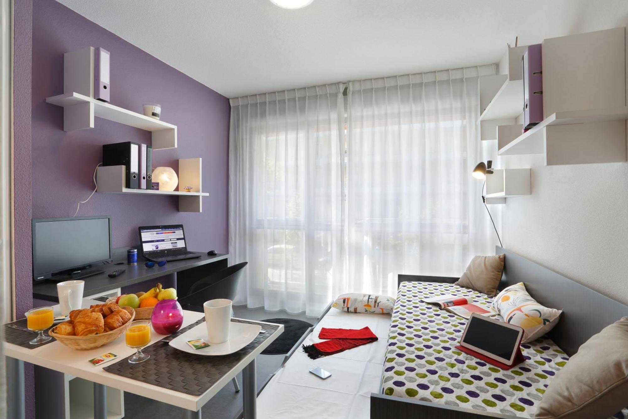 - Nemea Etud Aparthotel *