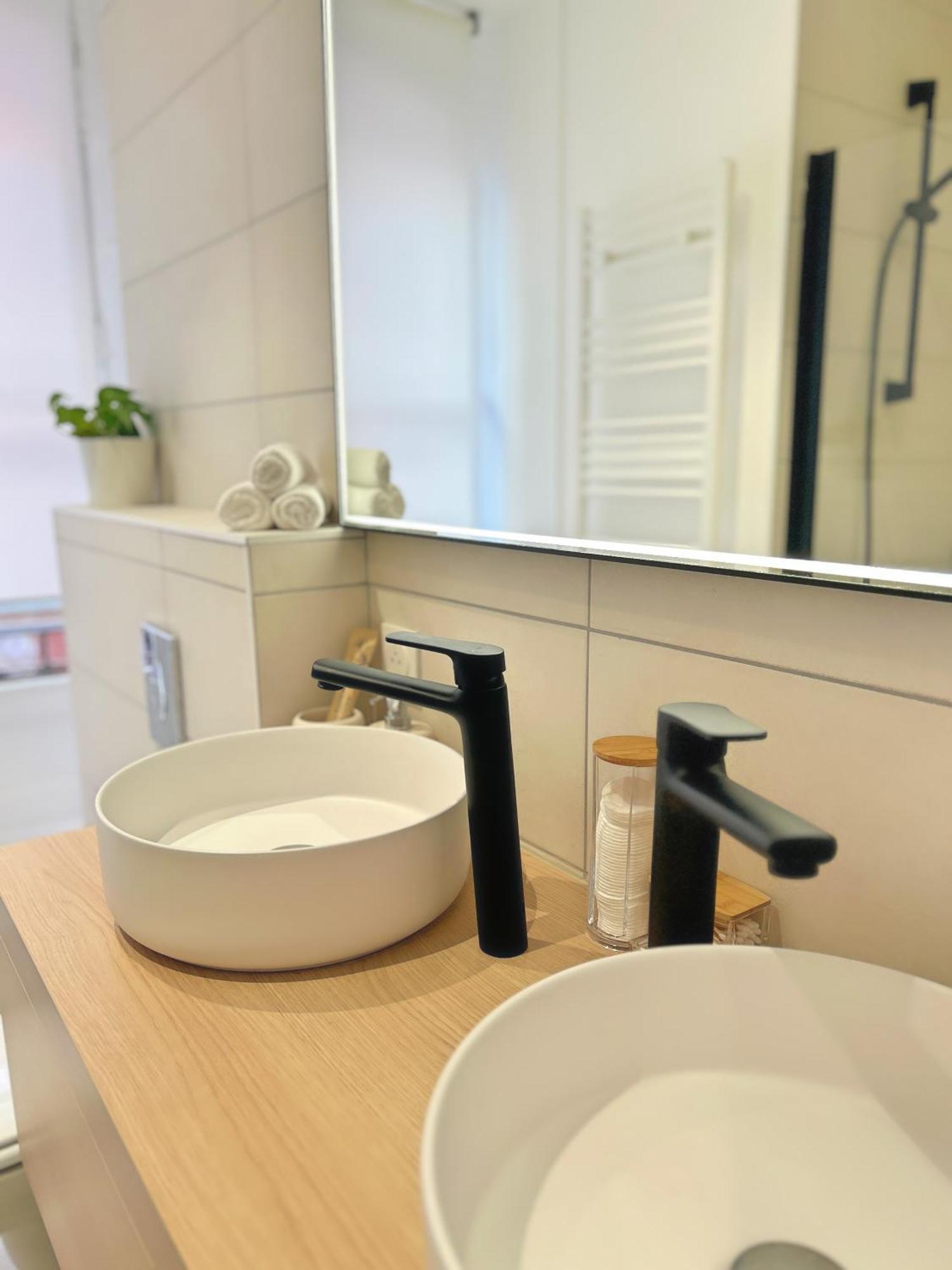Apartment L'elegant Paradoux - 3 Sdb - 2 Wc - Ascenseur - Parking - Plein Centre Toulouse