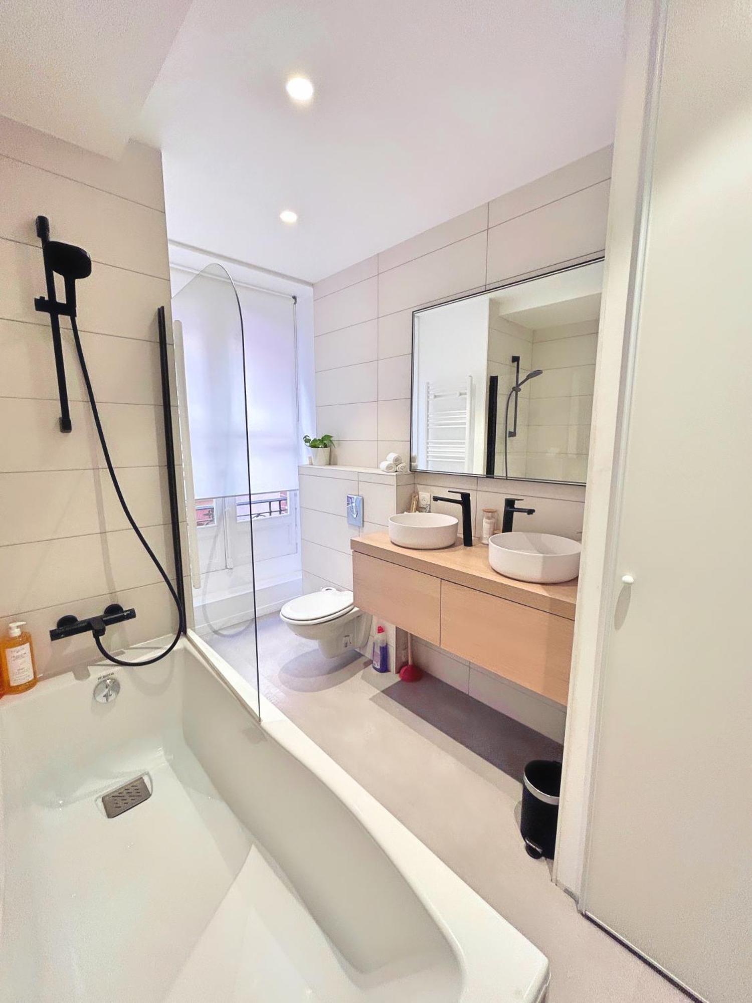 Apartment L'elegant Paradoux - 3 Sdb - 2 Wc - Ascenseur - Parking - Plein Centre Toulouse