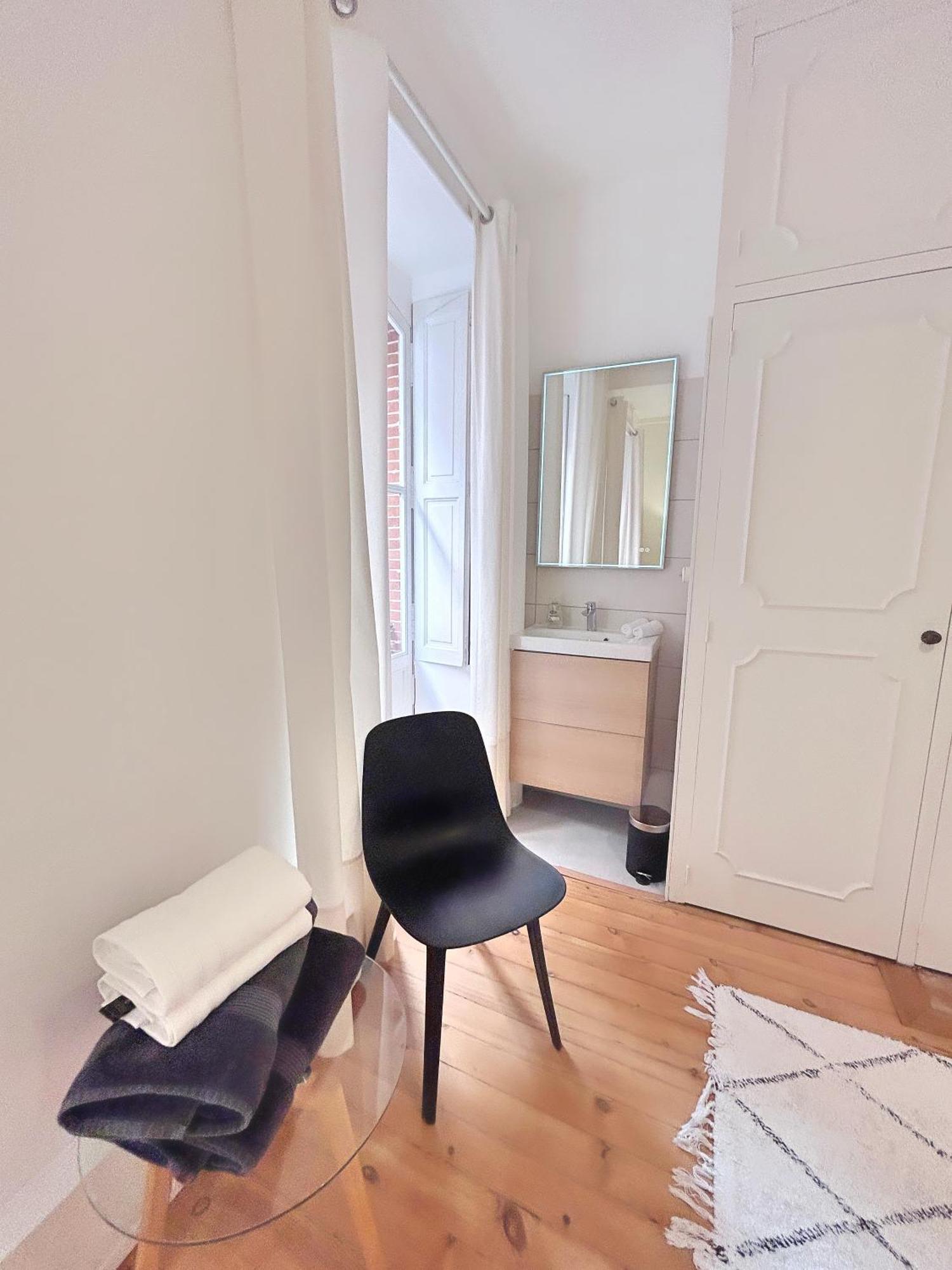 L'elegant Paradoux - 3 Sdb - 2 Wc - Ascenseur - Parking - Plein Centre