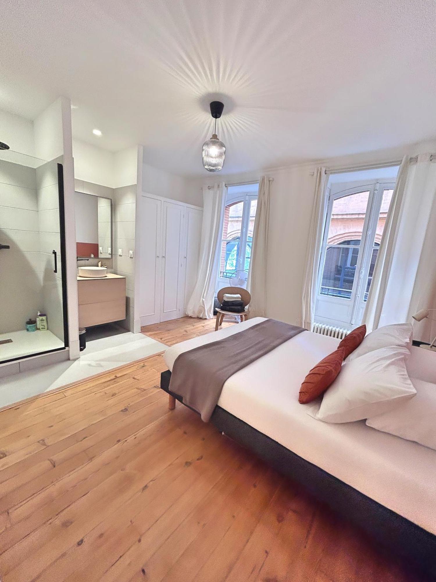 Apartment L'elegant Paradoux - 3 Sdb - 2 Wc - Ascenseur - Parking - Plein Centre