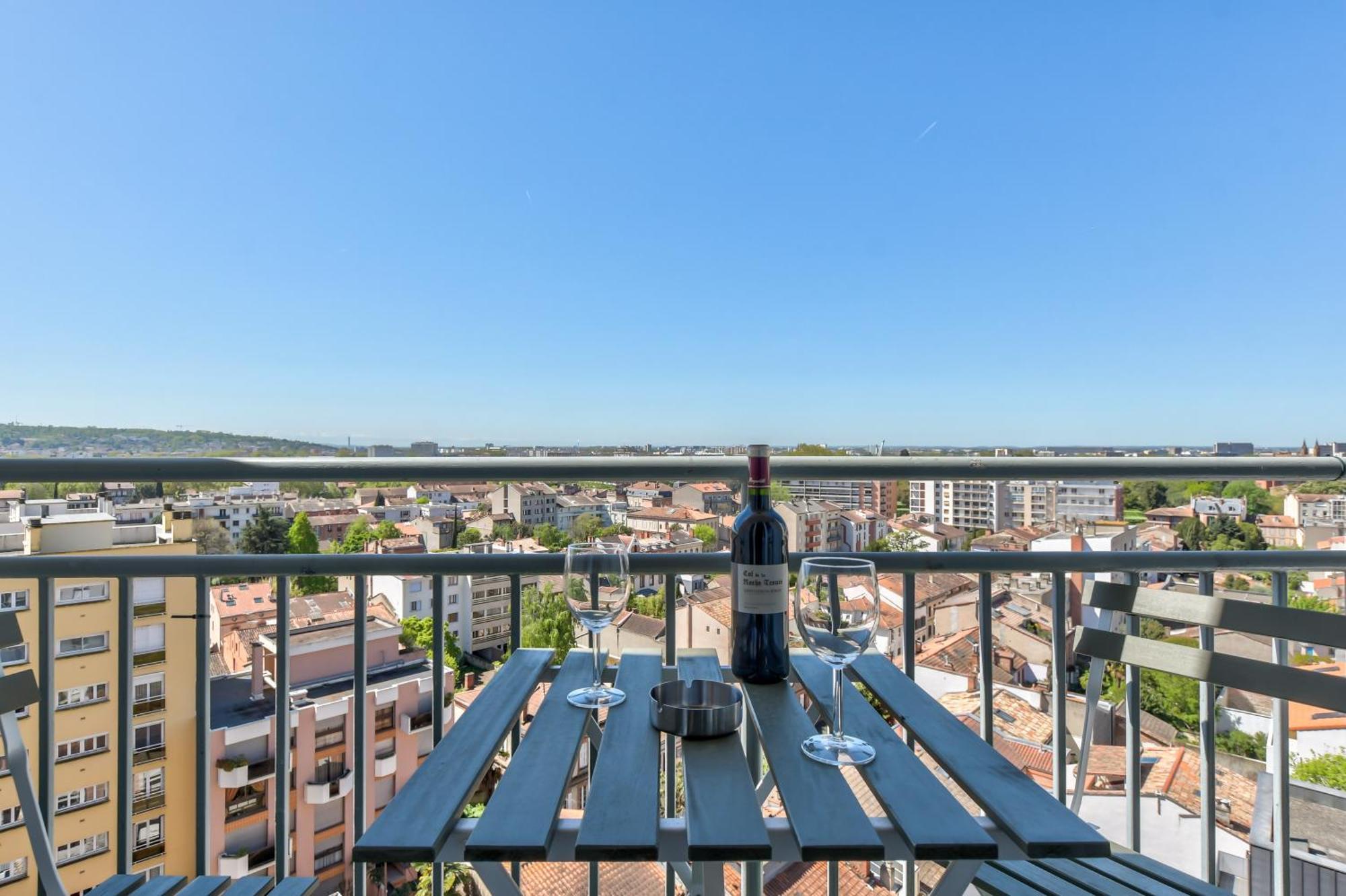 Sunset Duplex - Grand-rond, Jardin Des Plantes, Centre-ville, 2 Bdrs 60m2, Ac, Free Public Car Park 200m Away, Netflix - T3 60m2 Avec Clim, Parking Public Gratuit A 200m