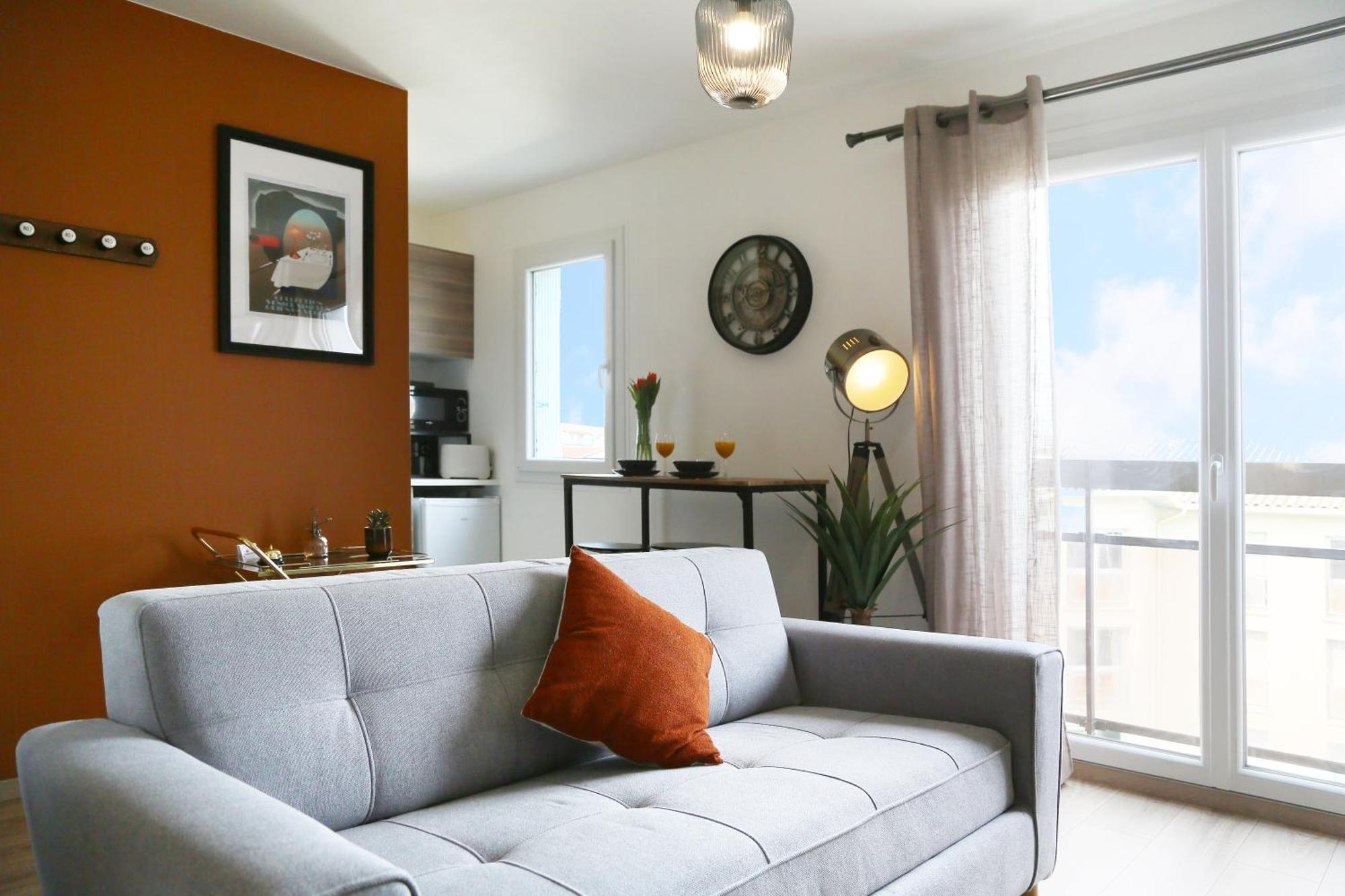 Apartamento Expat Renting - L'orient Express - Parking - Wifi *