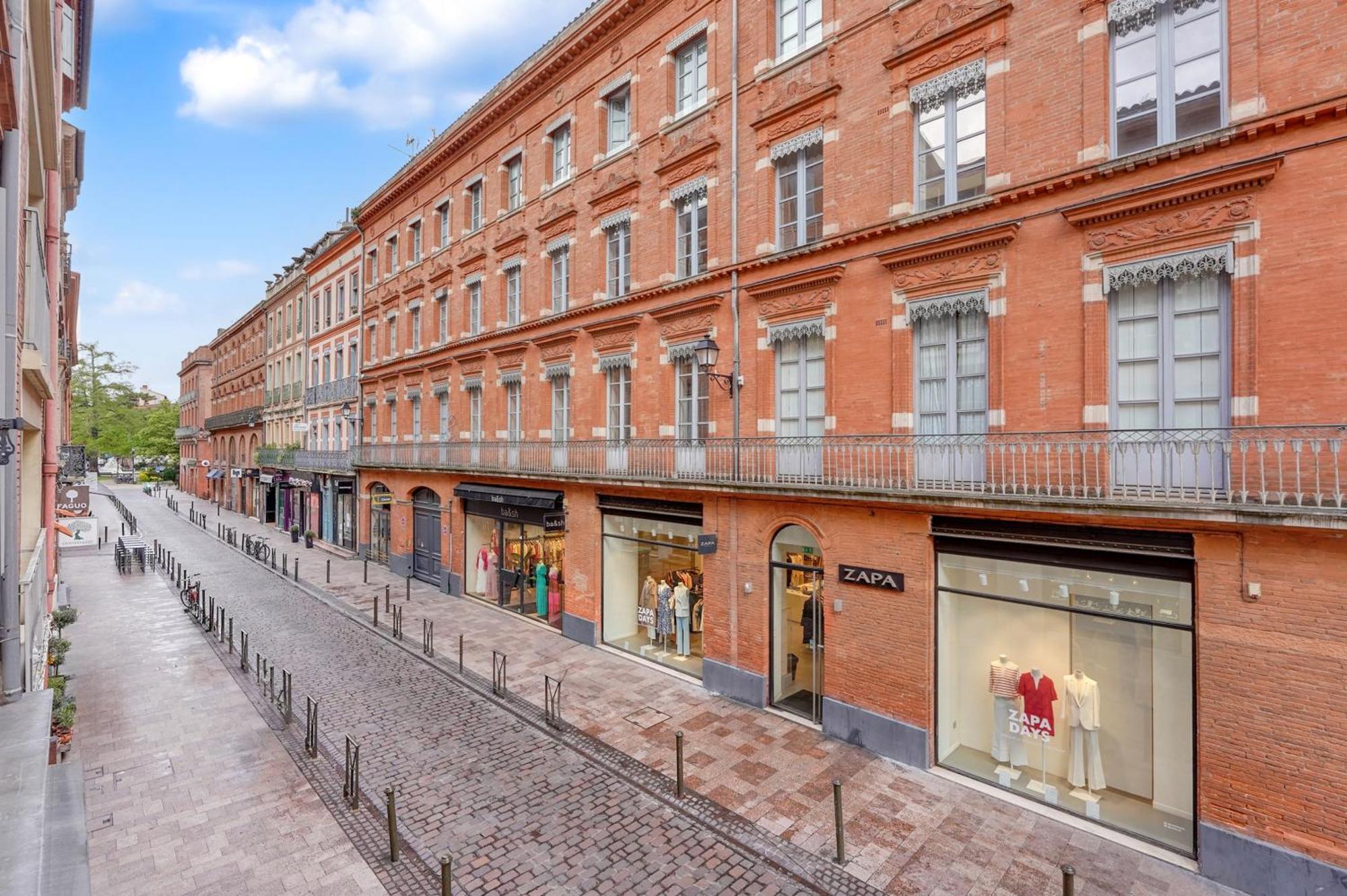 Frere Jacques - Appt Situe Plein Centre