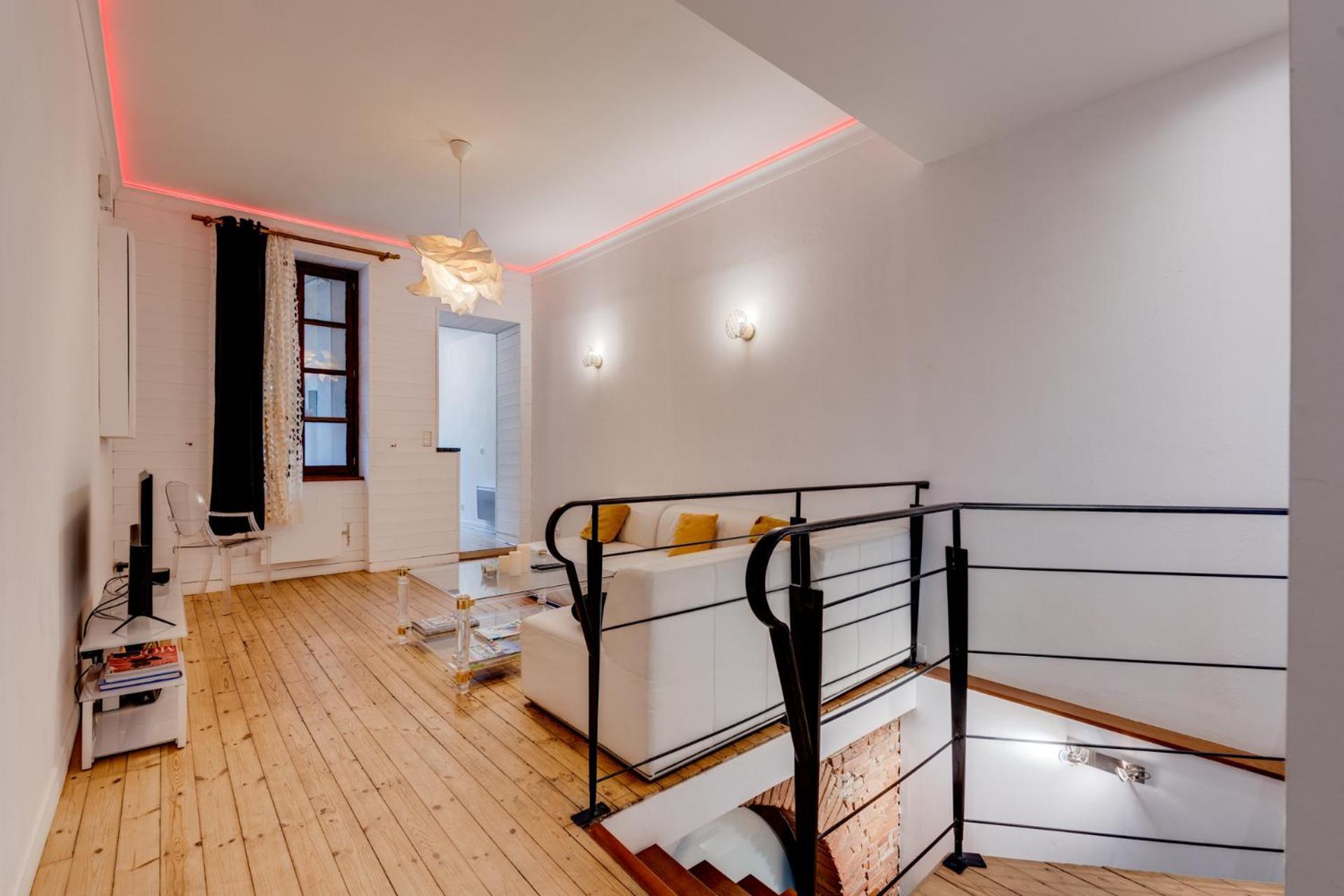 Spacieux 90m2 Jacuzzi, Standing,bien-etre Apartment *