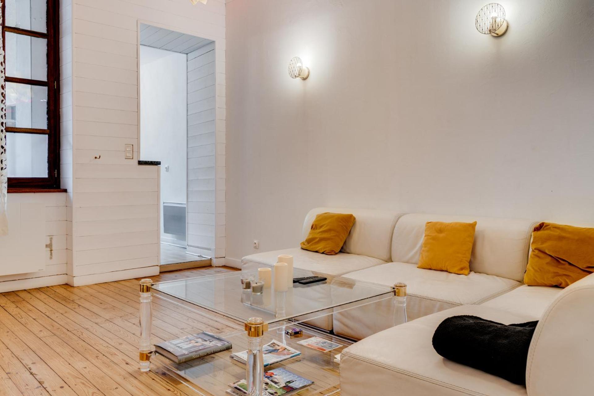Spacieux 90m2 Jacuzzi, Standing,bien-etre Apartment *