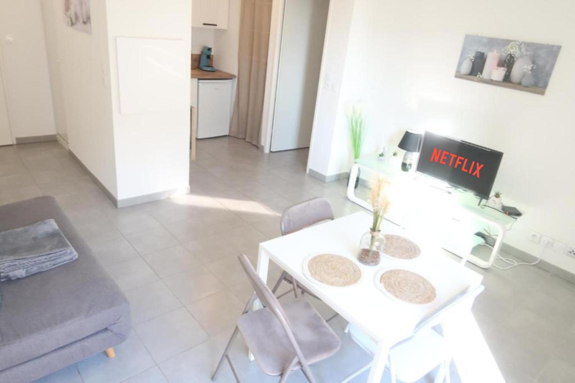 Entier - T2 Confort - - Balcon Amenage *