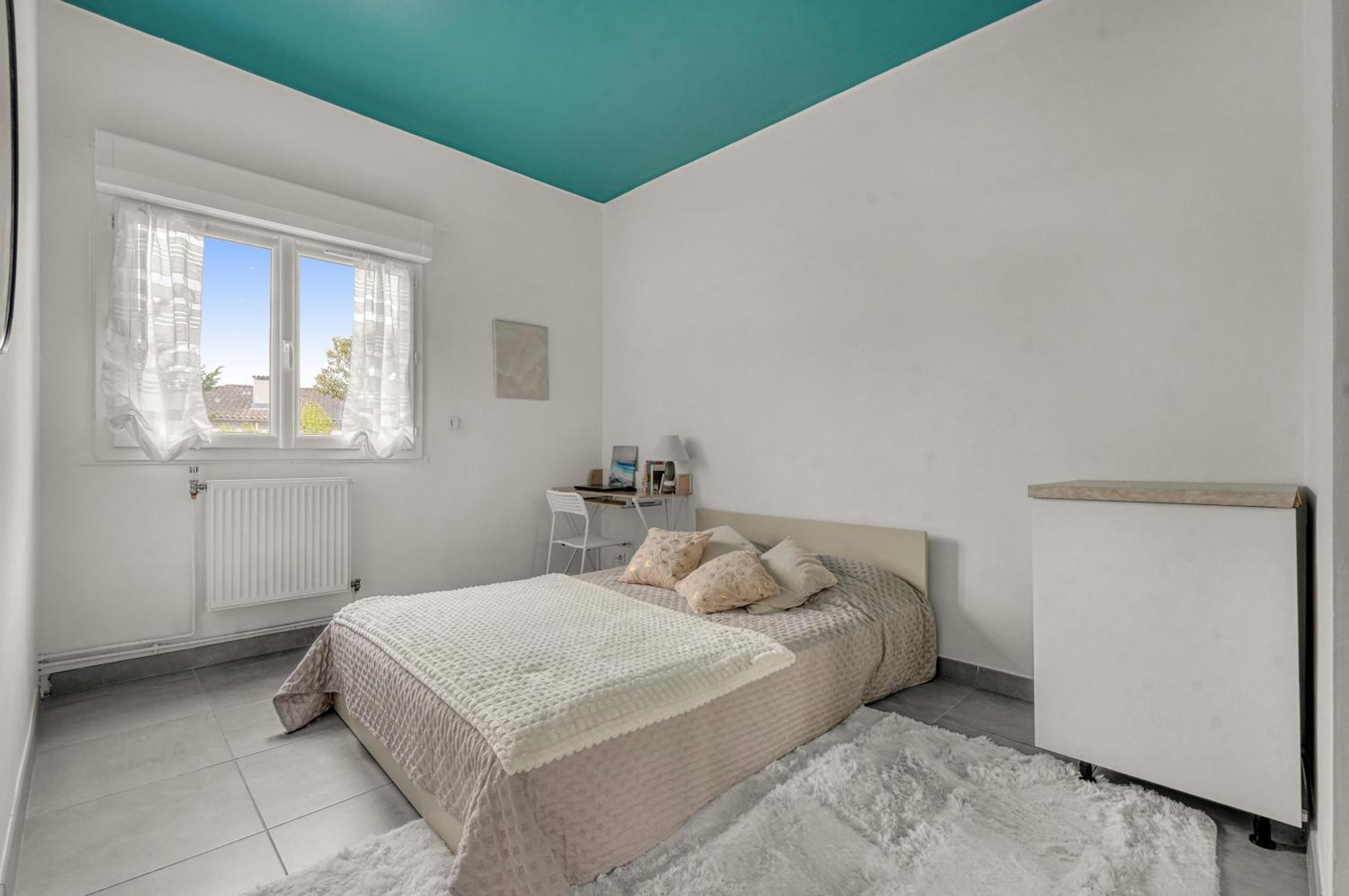 Et Petit Box Proche Metro Et Gare Apartamento *
