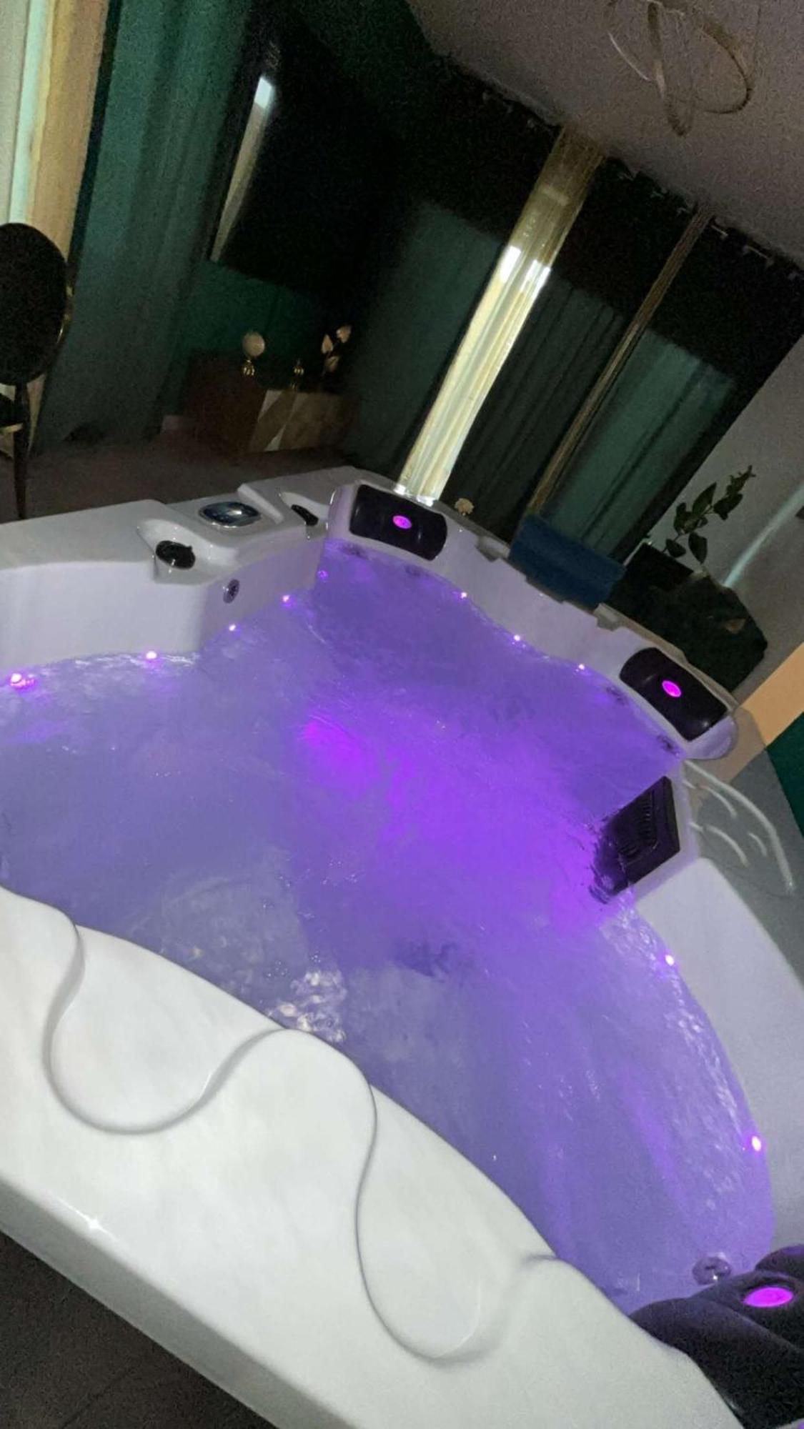 Jacuzzi 