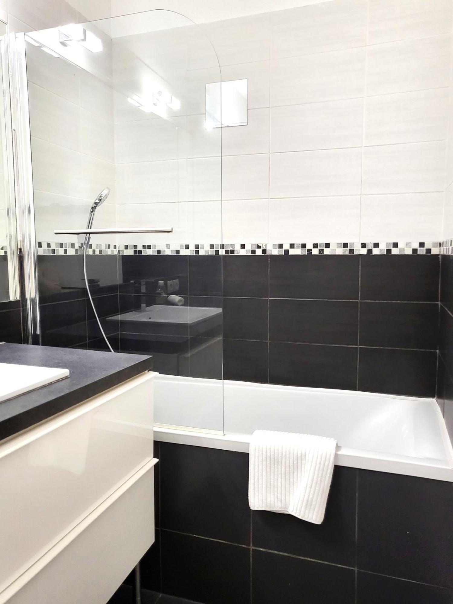 Apartment Fac 4 - Tram Au Pied L'immeuble- Parking Free