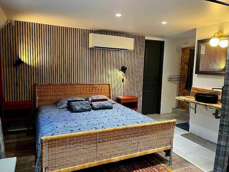 Magnifique Peniche Cosy Et Spacieuse A