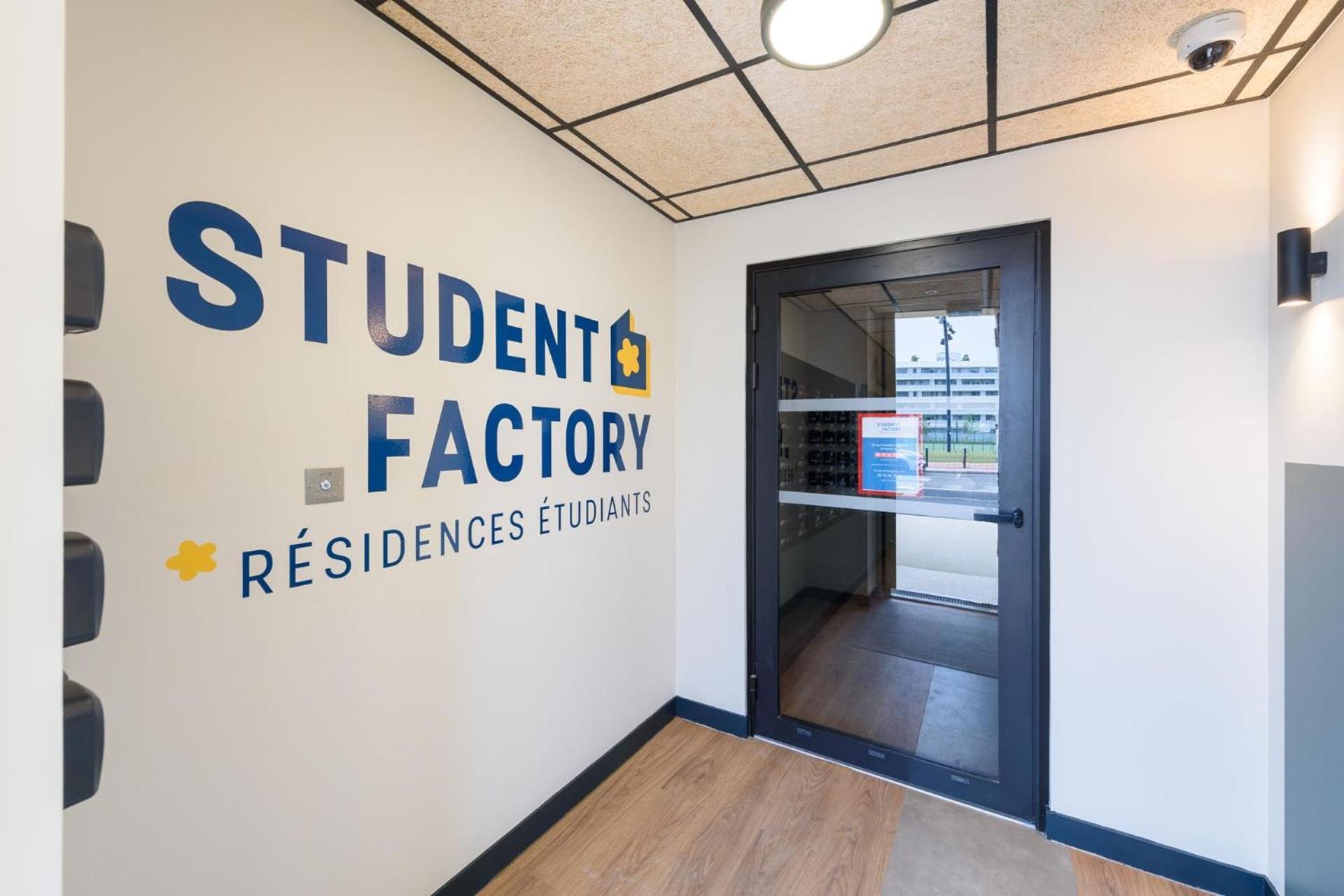 Student Factory Stadium Apartment *