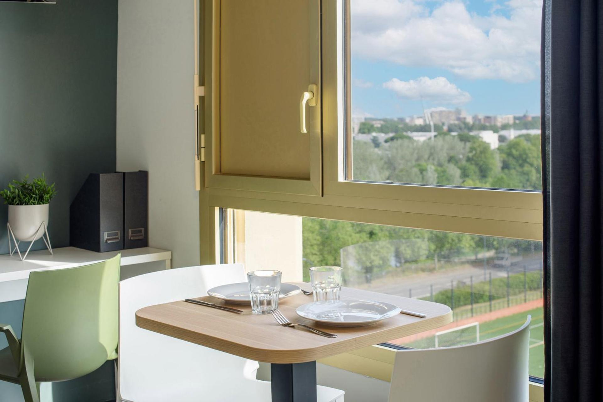 Student Factory Stadium Apartment