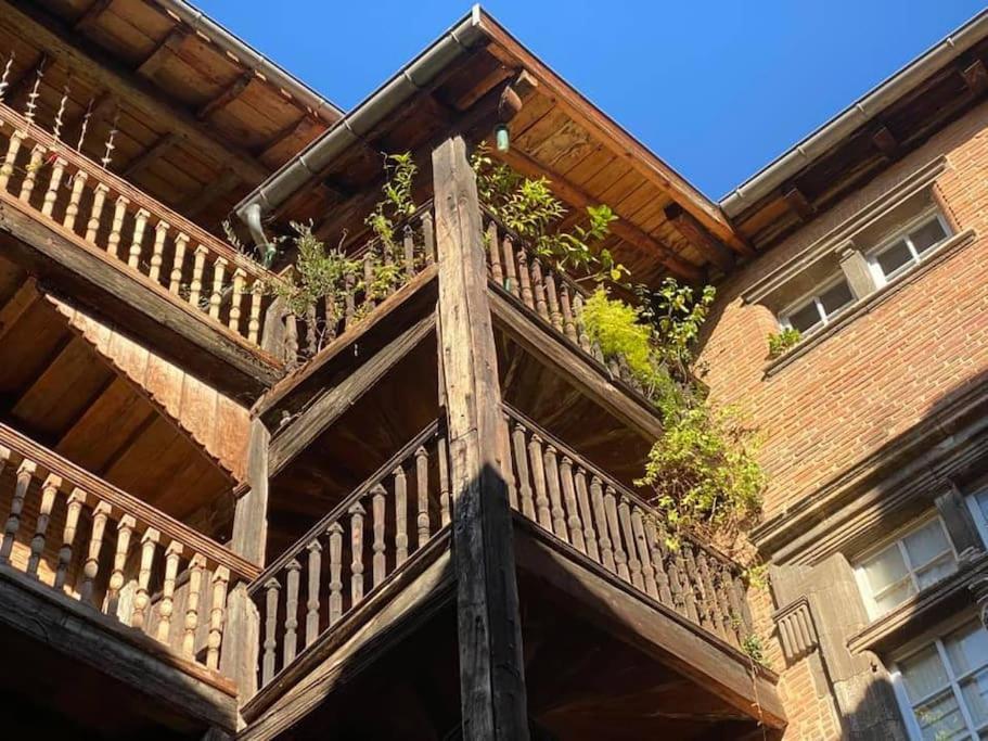 L'astorg - Classe 16e - Centre - Calme Apartamento *