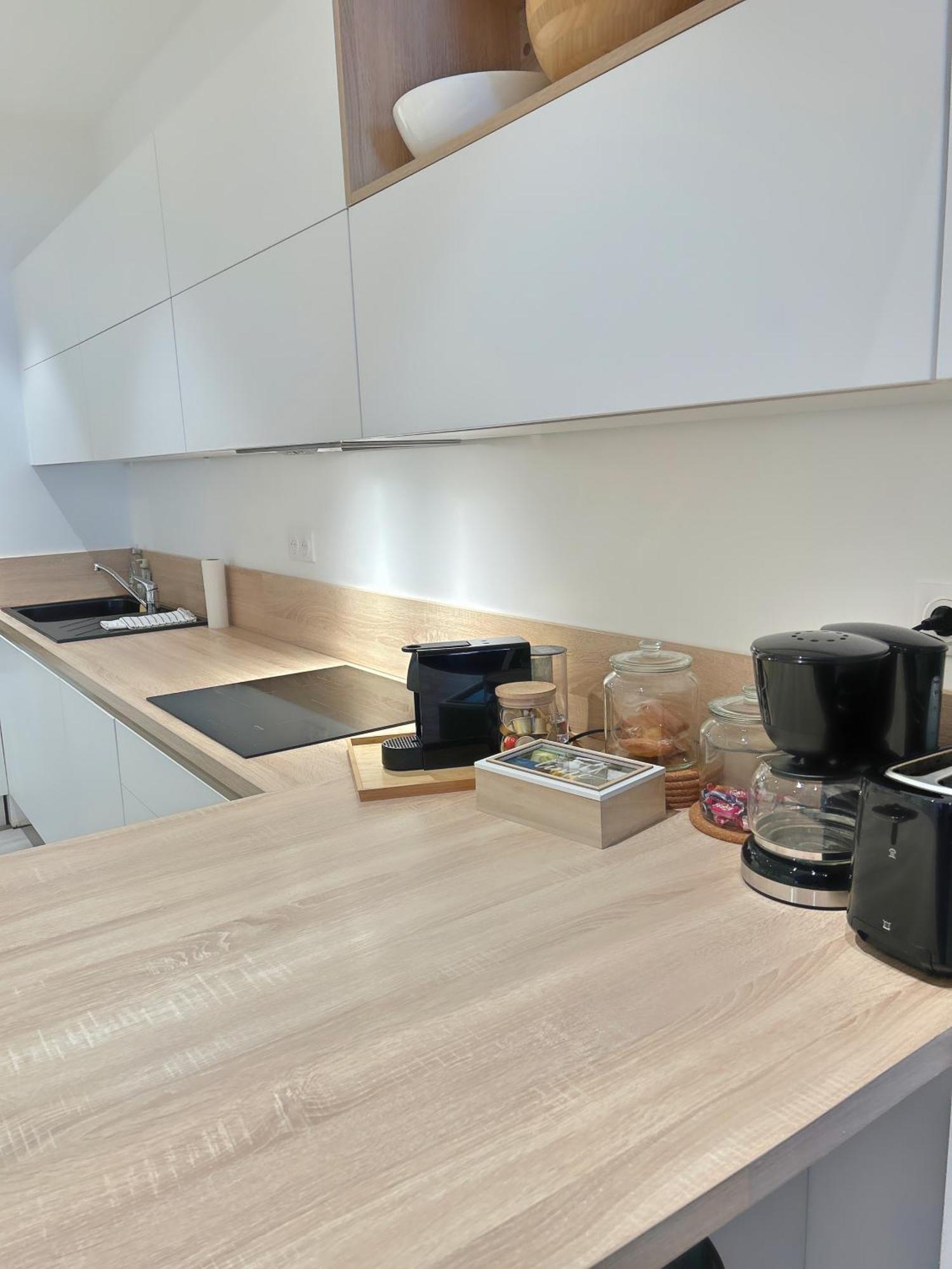 L'elegant Paradoux - 3 Sdb - 2 Wc - Ascenseur - Parking - Plein Centre Apartment