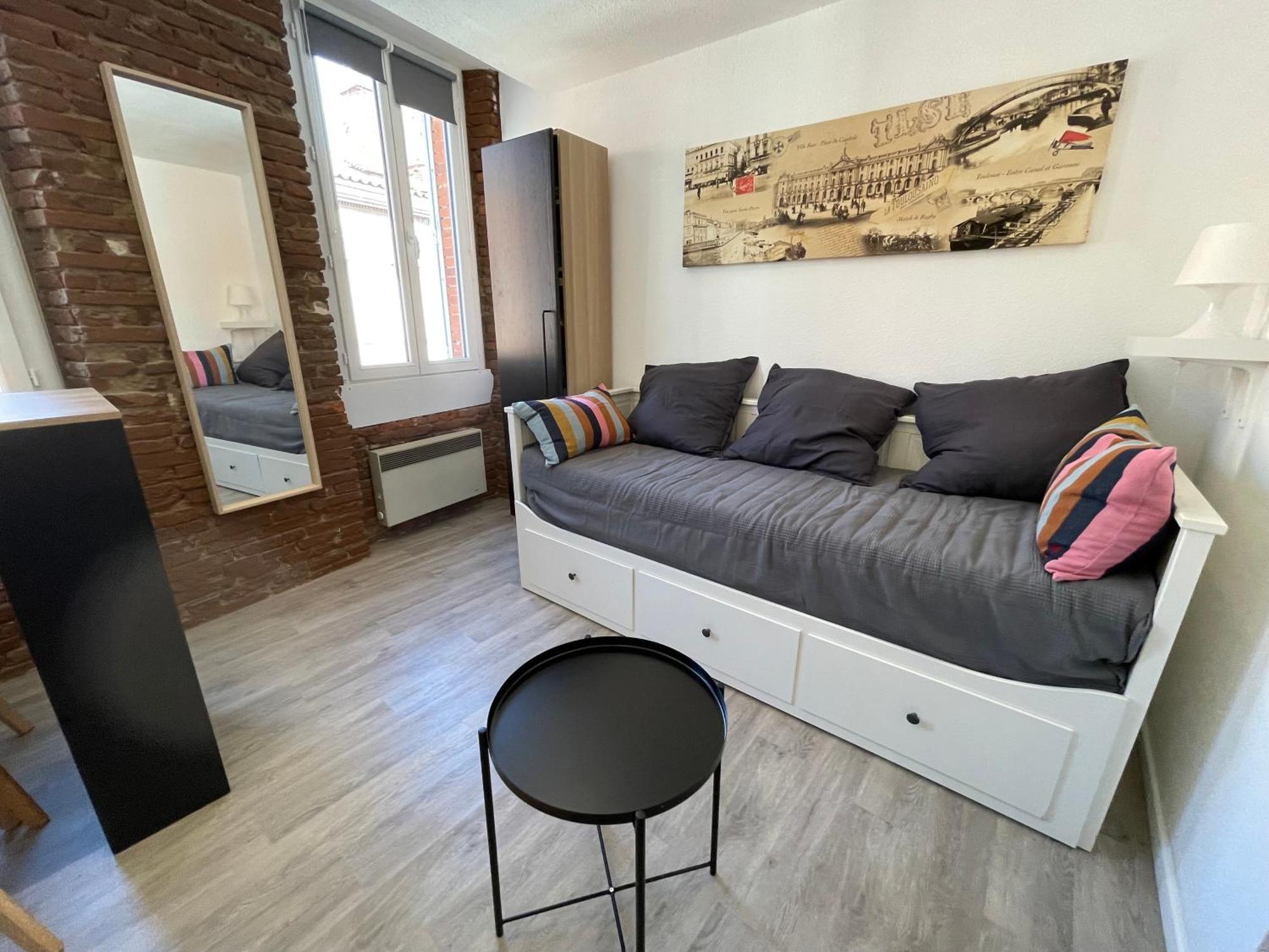 Superbe Studio, Neuf, St Cyprien Apartment *