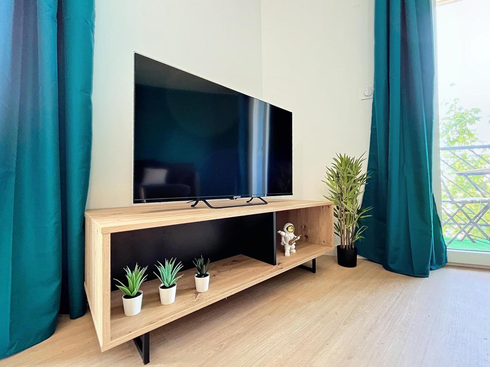 T3 Aurore 64 M2 Smarttv Apartment