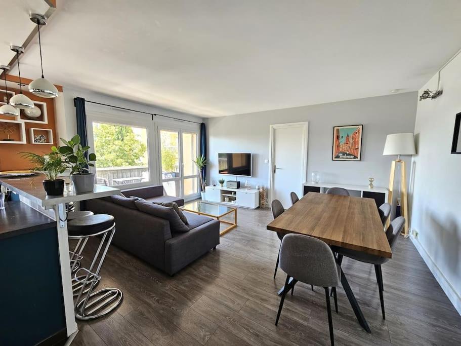 T2 Centre - Metro, Parking, Balcon Toulouse