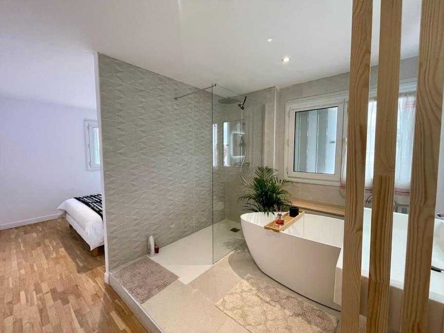 Magnifique 115m2 - 3 - Parking Gratuit Apartamento Toulouse