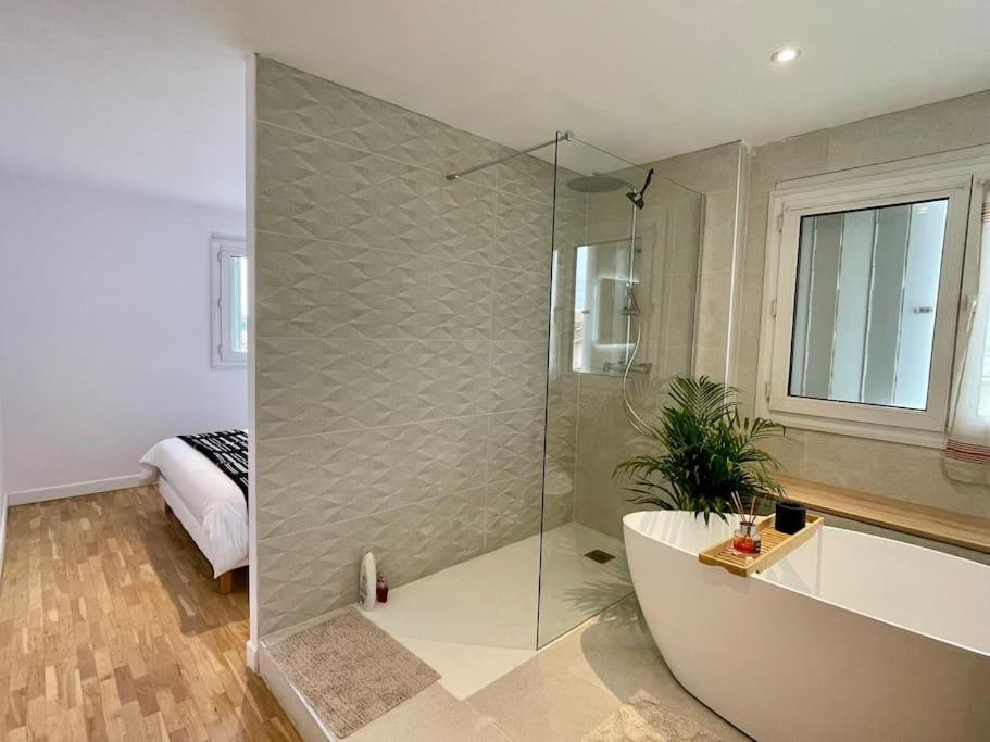 Magnifique 115m2 - 3 - Parking Gratuit Apartamento