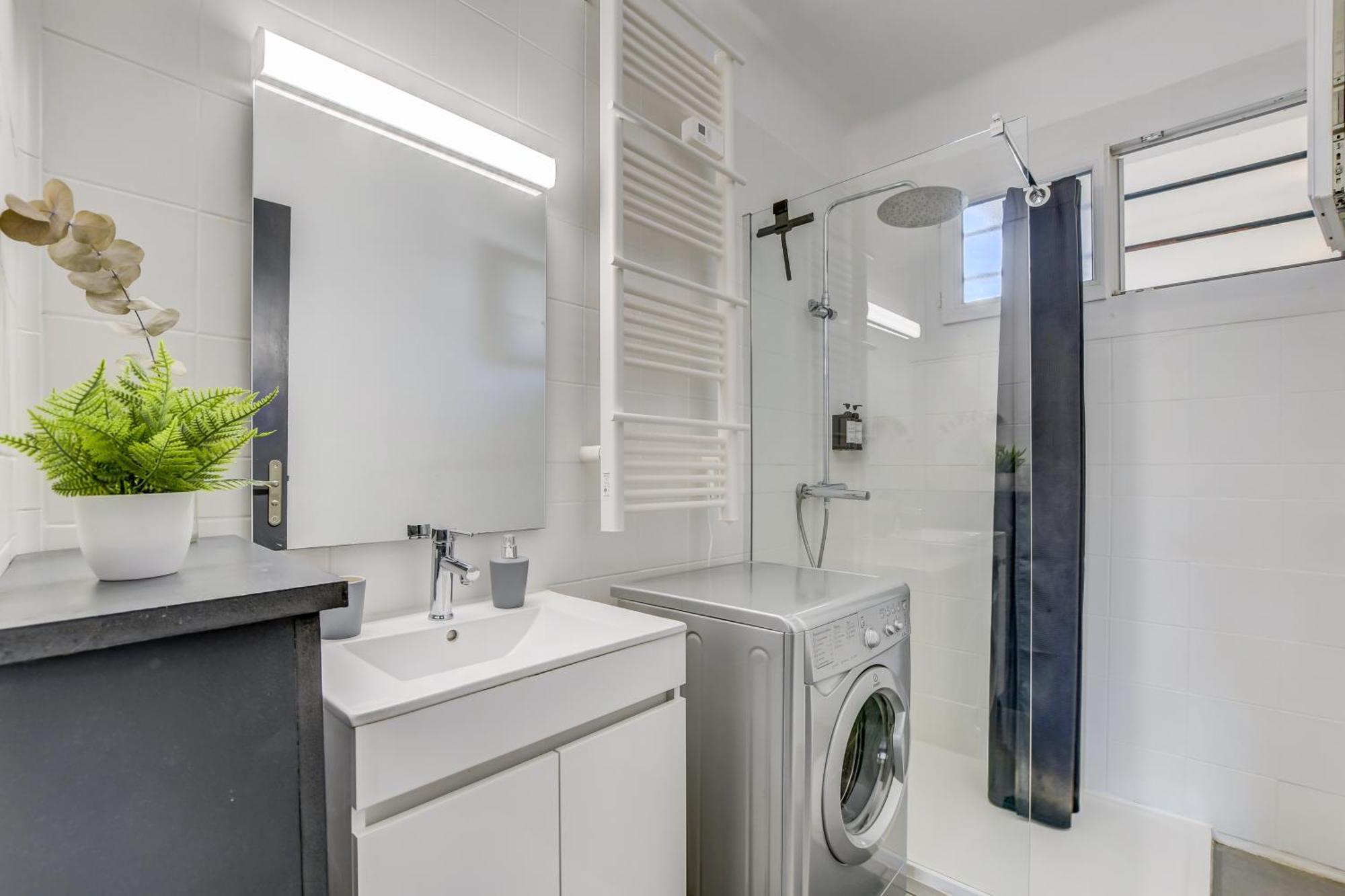 Apartment La Maison Bleue 65 M2 , Coeur Des Minimes A *